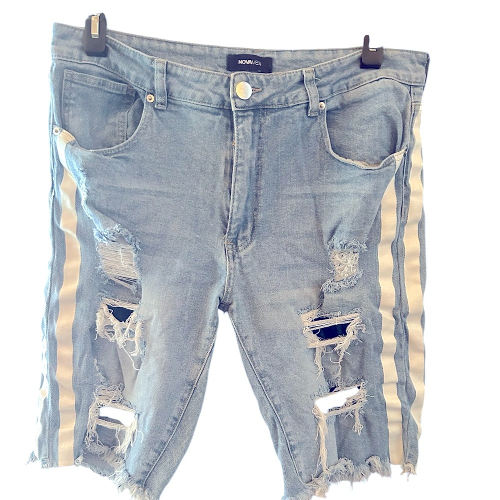 Nova Men Jean Denim Shorts W/white striped detail    Sz 34  22” Long Inseam 11”